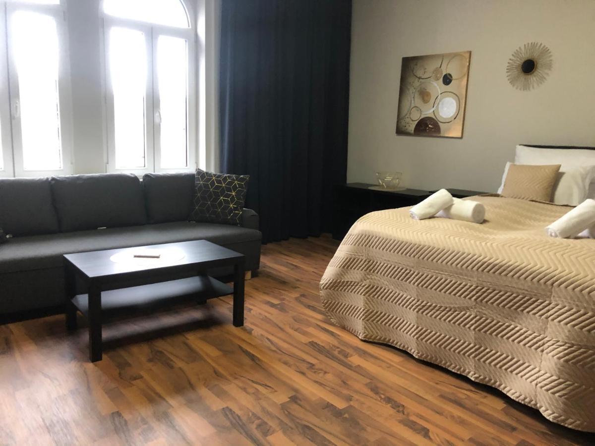 Old Town Boutique Apartments Liberec Esterno foto